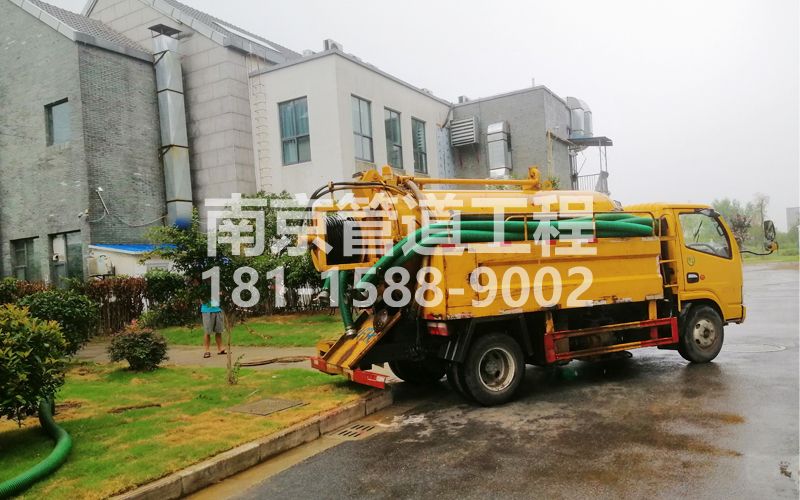 靖安家园小区化粪池清理