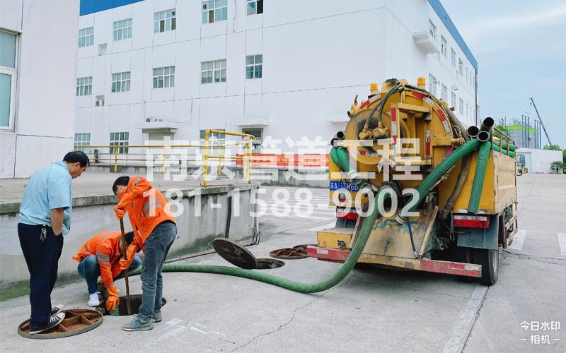 256靖安家园电子厂抽粪