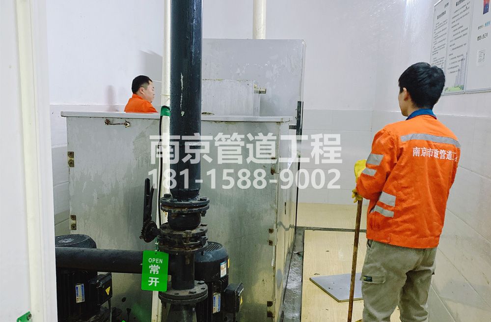 302靖安家园隔油设备清洗